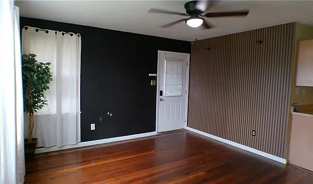5517 Wildair Dr #B — Photo 2