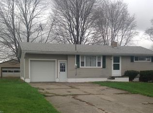 9095 Krabill Rd, Sterling, OH 44276