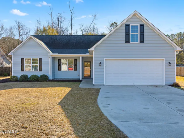 99 Schoolview Drive, Rocky Point, NC 28457