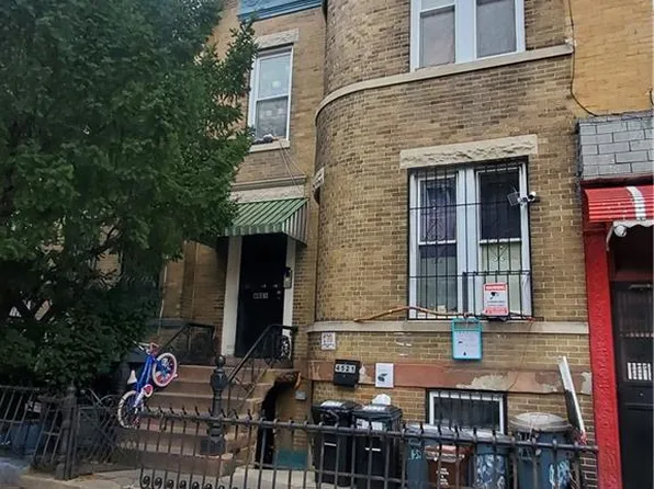 4521 6th Avenue image 1 of 4