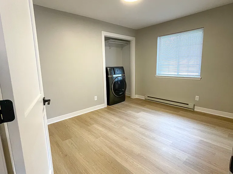 12007 W Burleigh St #104 — Photo 11