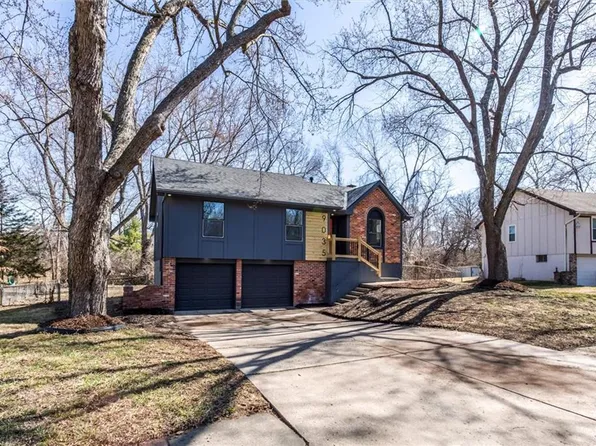 9035 Manning Ave, Kansas City, MO 64138