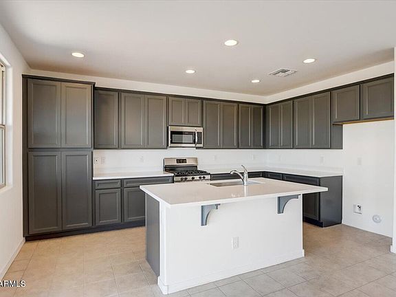 3rd image of 40930 W HALEY Drive