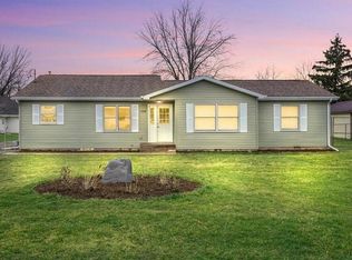 1568 Sandra St, Owosso, MI 48867