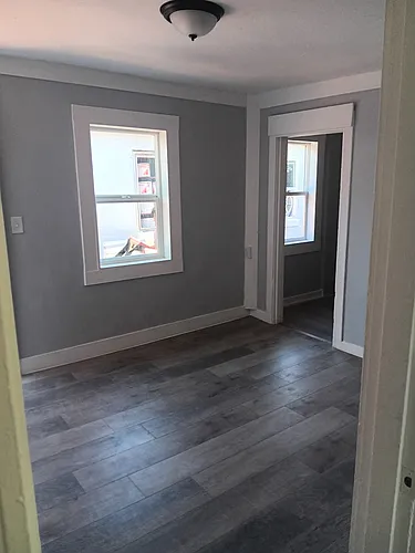323 Commercial St #6 Photo 1