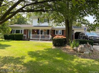 11892 S Wright Rd, Eagle, MI 48822