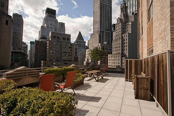 Rented by Town Residential | media 20