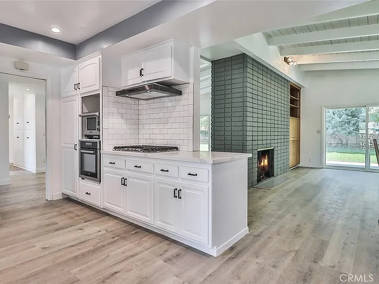 23540 Kivik St — Photo 15