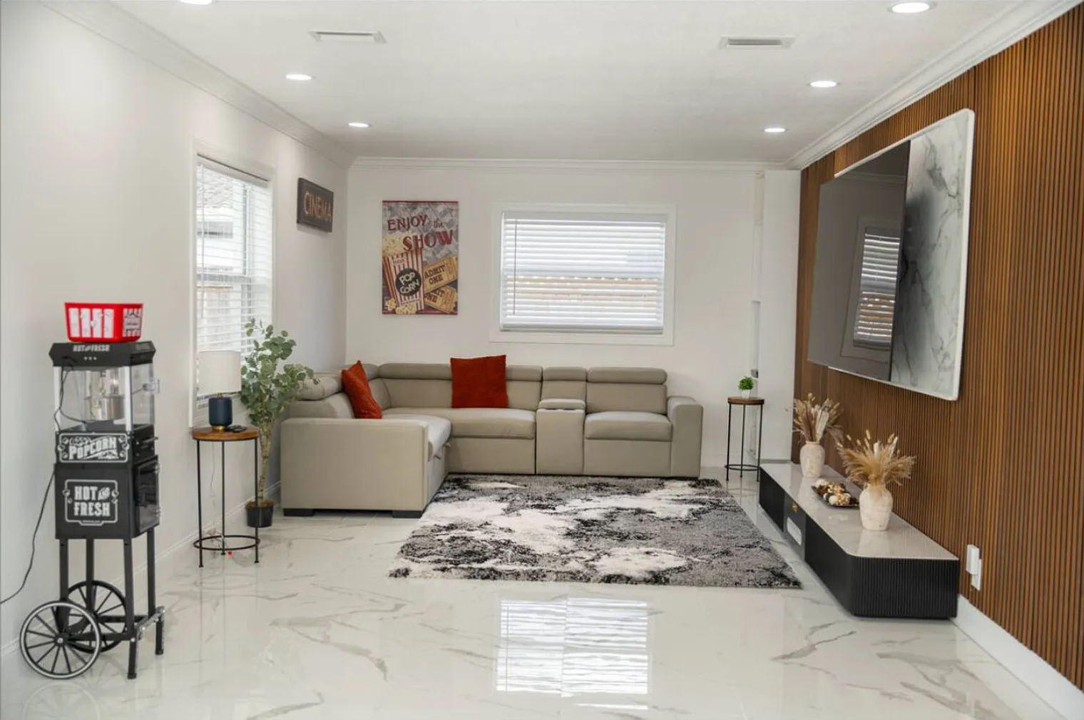4 bed, 3.0 bath, 2777 sqft, $11,115 — Photo 3
