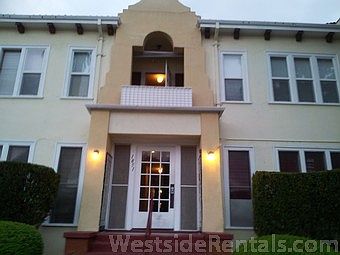 2nd image of 1851 N Normandie Ave APT 05