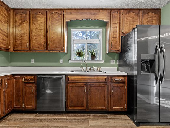 3rd image of 9316 Branford Dr