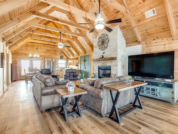 5th image of 424 Inwood Rd