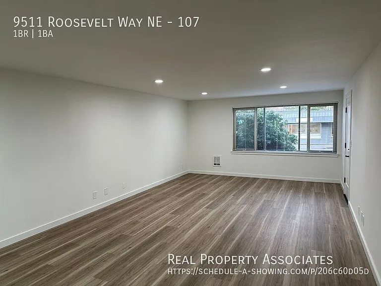 9511 Roosevelt Way NE #107 — Photo 3