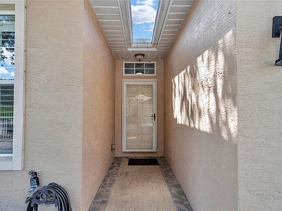 2nd image of 3302 SW 38TH PLACE
