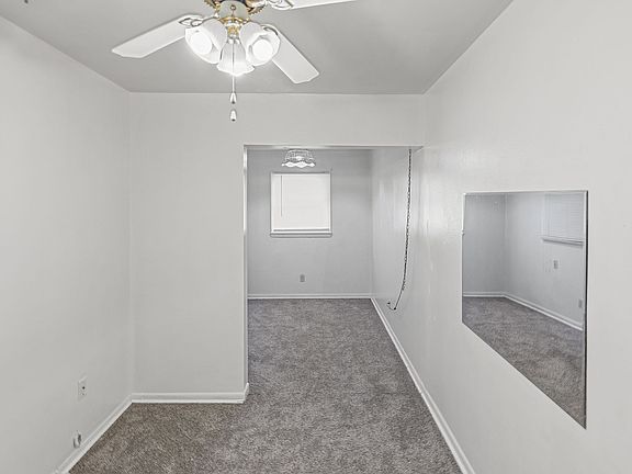 5th image of 30 Marilyn Ln