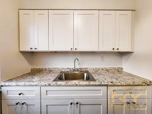 Rented by Made In NY Realty | media 2