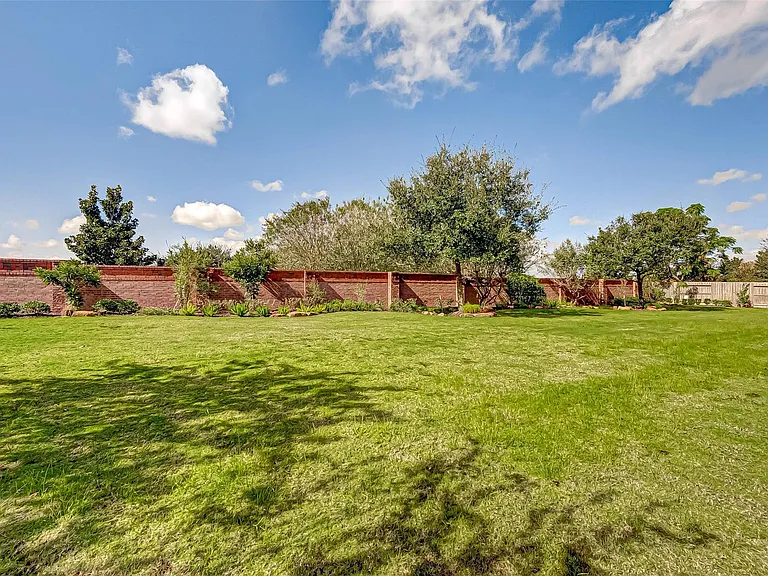 2914 Cotswold Ln — Photo 49