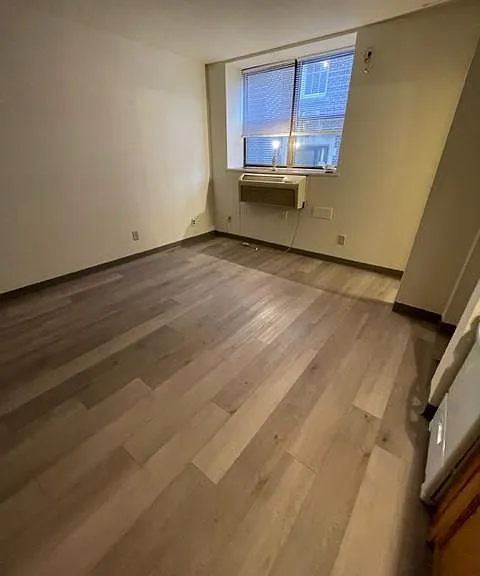 411 S 42nd St #102 — Photo 5