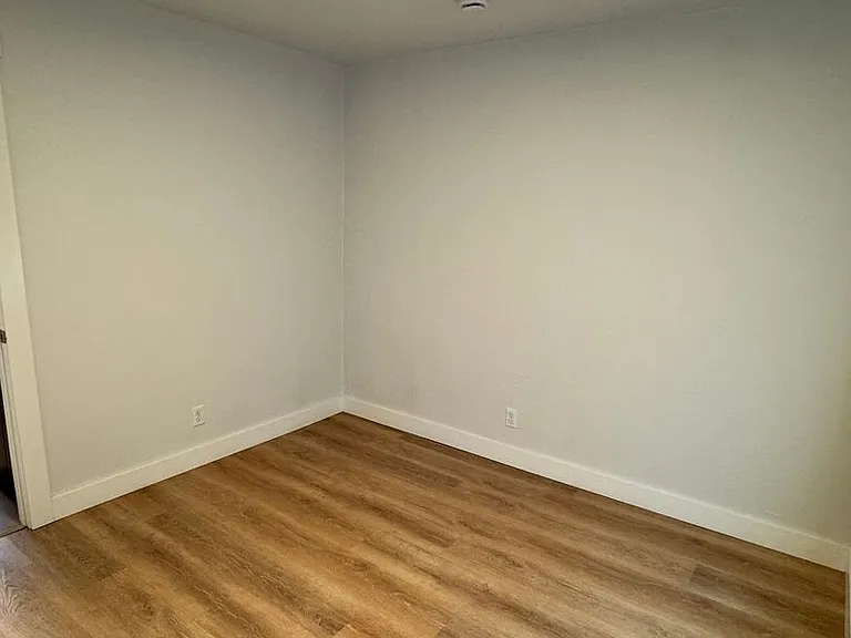 191-Hazel Ave — Photo 11