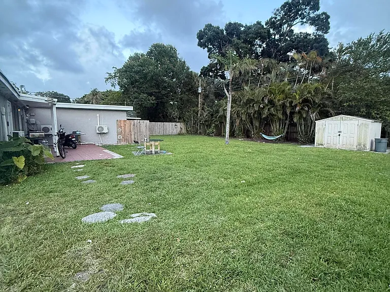 2960 SW 17th St #A — Photo 15