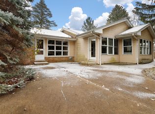 2320 Landwehr Rd, Northbrook, IL 60062