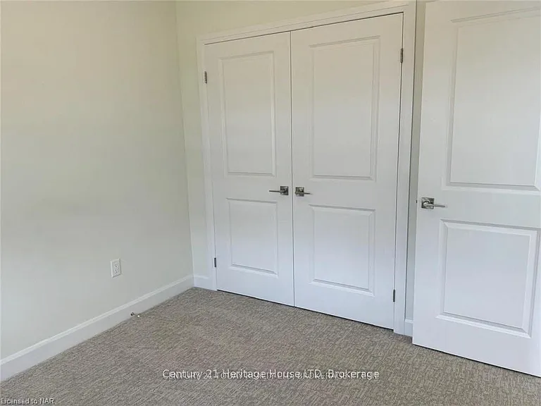 11 Beachwalk Cres — Photo 16