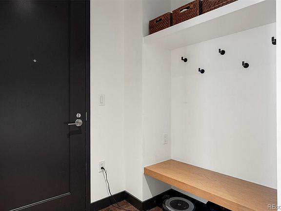 3rd image of 1750 Wewatta Street #840