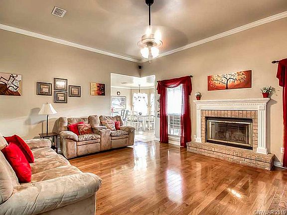 5th image of 5914 Wildcrest St