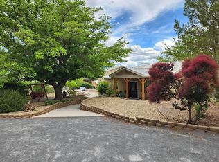 1567 W Ella Dr, Corrales, NM 87048