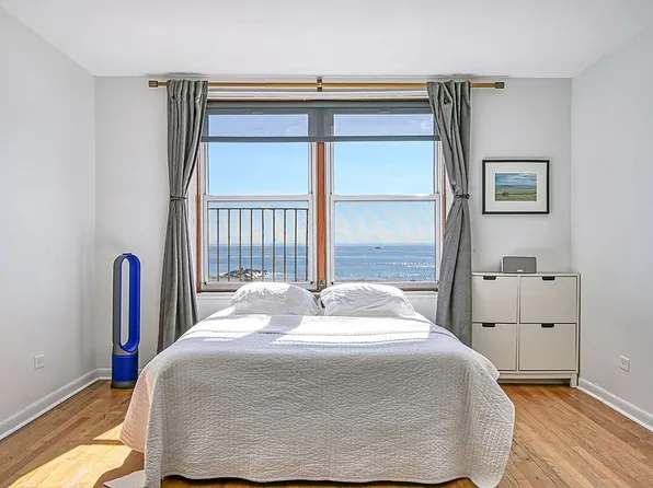 133 120th Bch Unit 2E, Rockaway Park, NY 11694