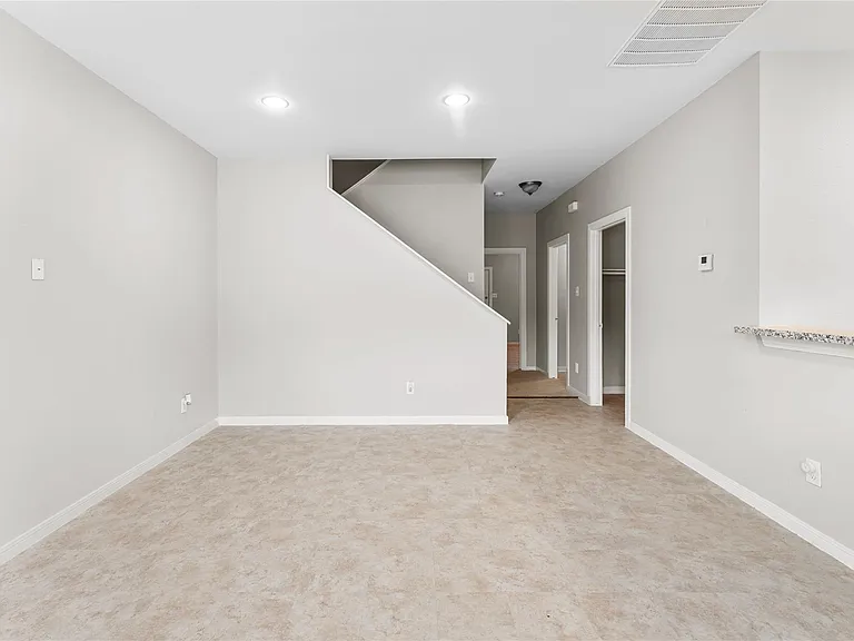 9610 Buffum St #B — Photo 10