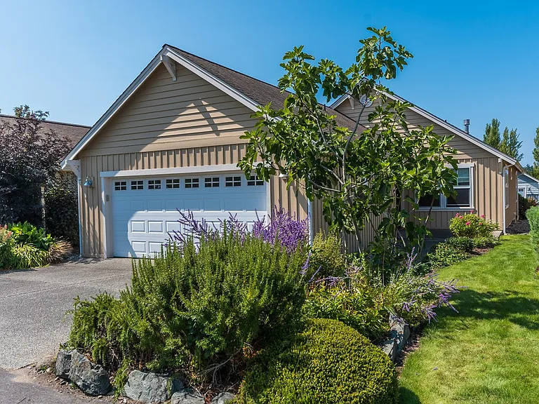 1232 SW Xavier Dr — Photo 16