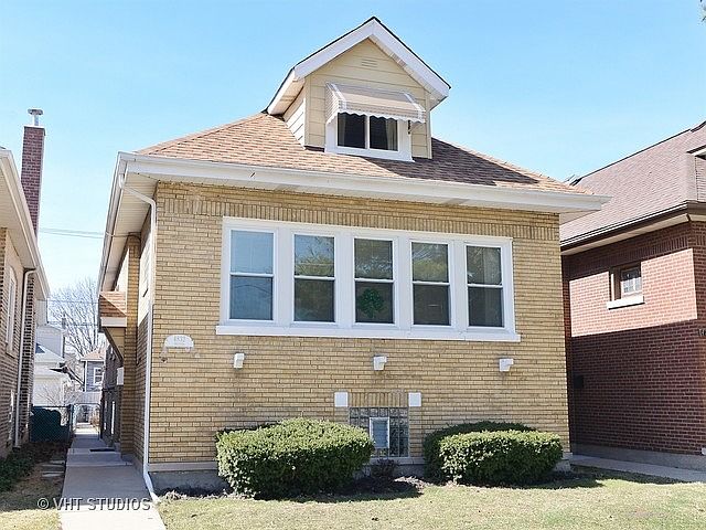 1st image of 4832 N Melvina Ave