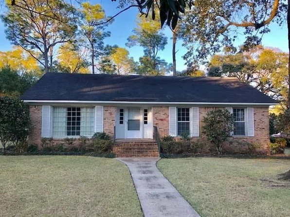 3844 Hawthorne Dr, Mobile, AL 36693