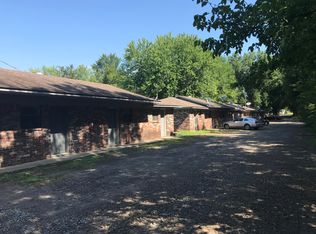 103 Stanton Dr E, Clarksville, AR 72830