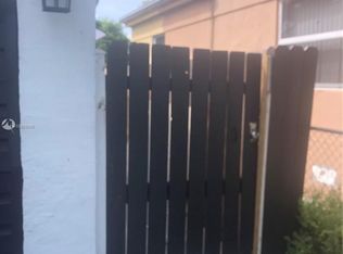 2538 Washington St #B, Hollywood, FL 33020