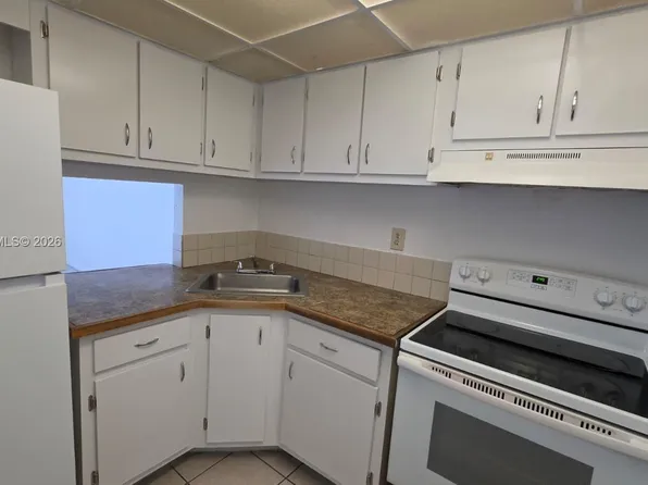 4550 NW 9th St, Miami, FL