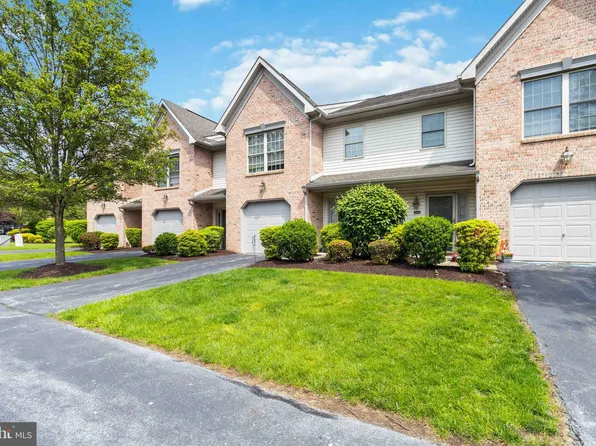 416 Waverly Woods Dr, Harrisburg, PA 17110