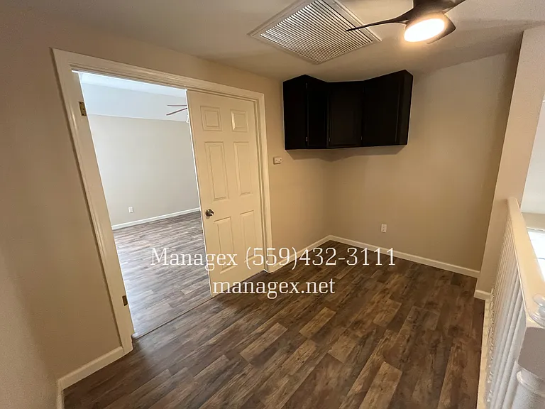 8449 N 8th St — Photo 18