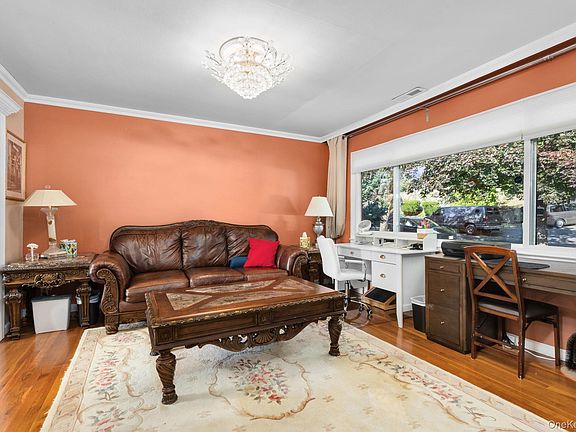 5th image of 185 Rosedale Road