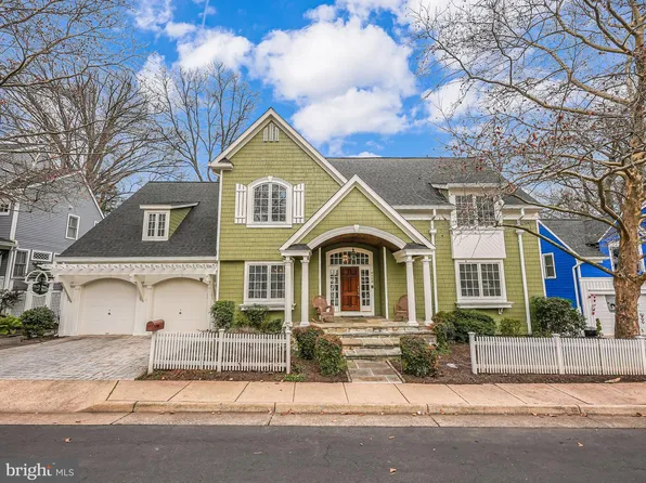 9806 Kirktree Ct, Fairfax, VA 22032
