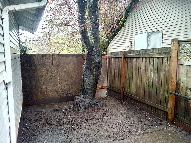 8756 SE Henderson St #8756 — Photo 17