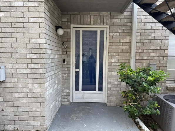 9797 Leawood Blvd APT 601, Houston, TX 77099