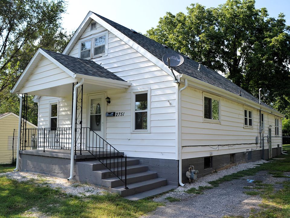 1st image of 2751 W Walnut Street