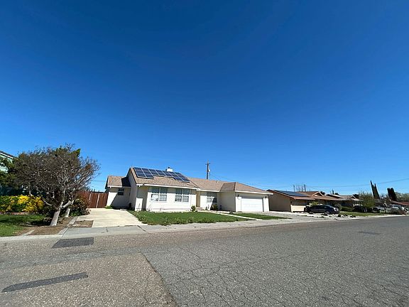 3rd image of 1850 Colusa St