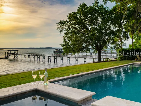 12 Brams Point Rd, Hilton Head Island, SC 29926
