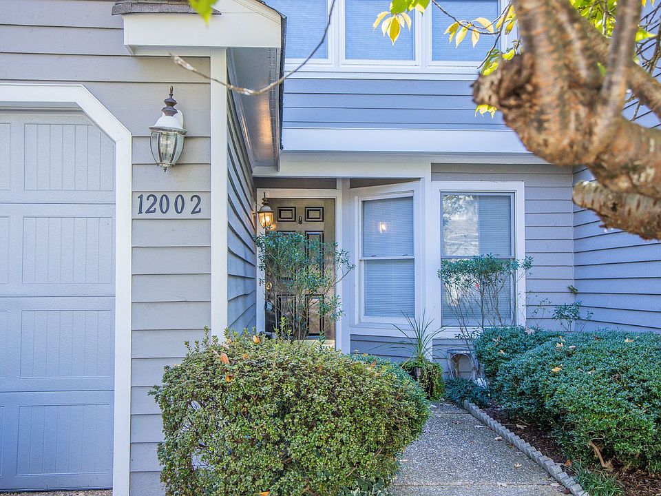 1st image of 12002 Foxfield Cir