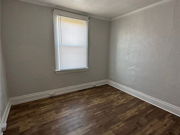 5th image of 319 Birmingham Ave