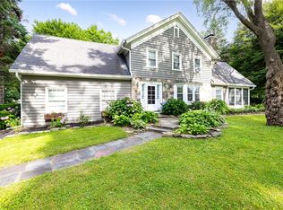 702 S Lincoln Rd, East Rochester, NY 14445