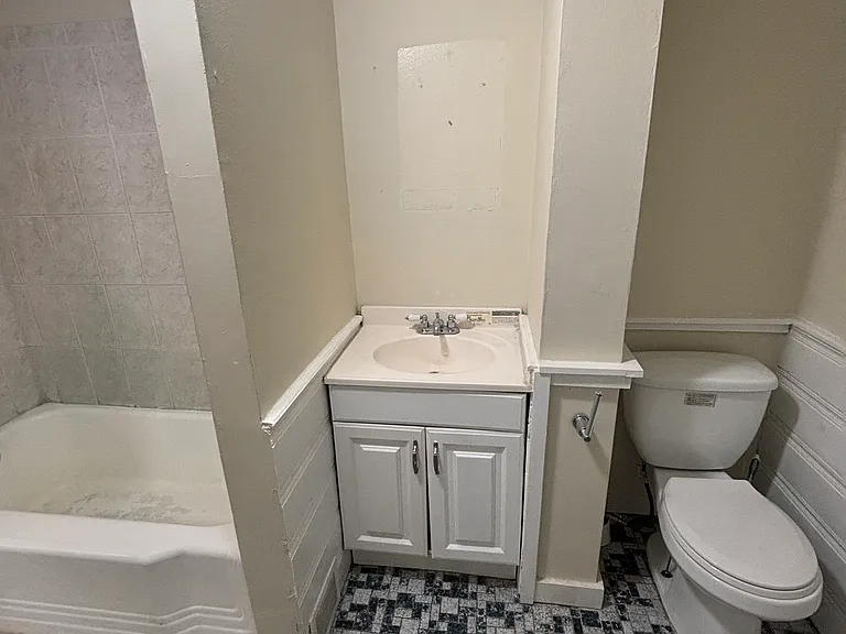 50 Oakdale Ave — Photo 16